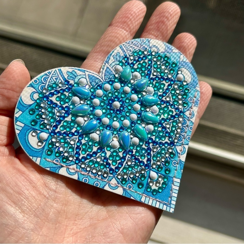 Diamond Art HEART 10 Corner Bookmark, Colorful, Sparkly (BLUE, WHITE)